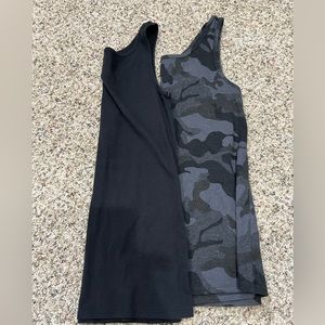 Bundle of 2 George Tanks